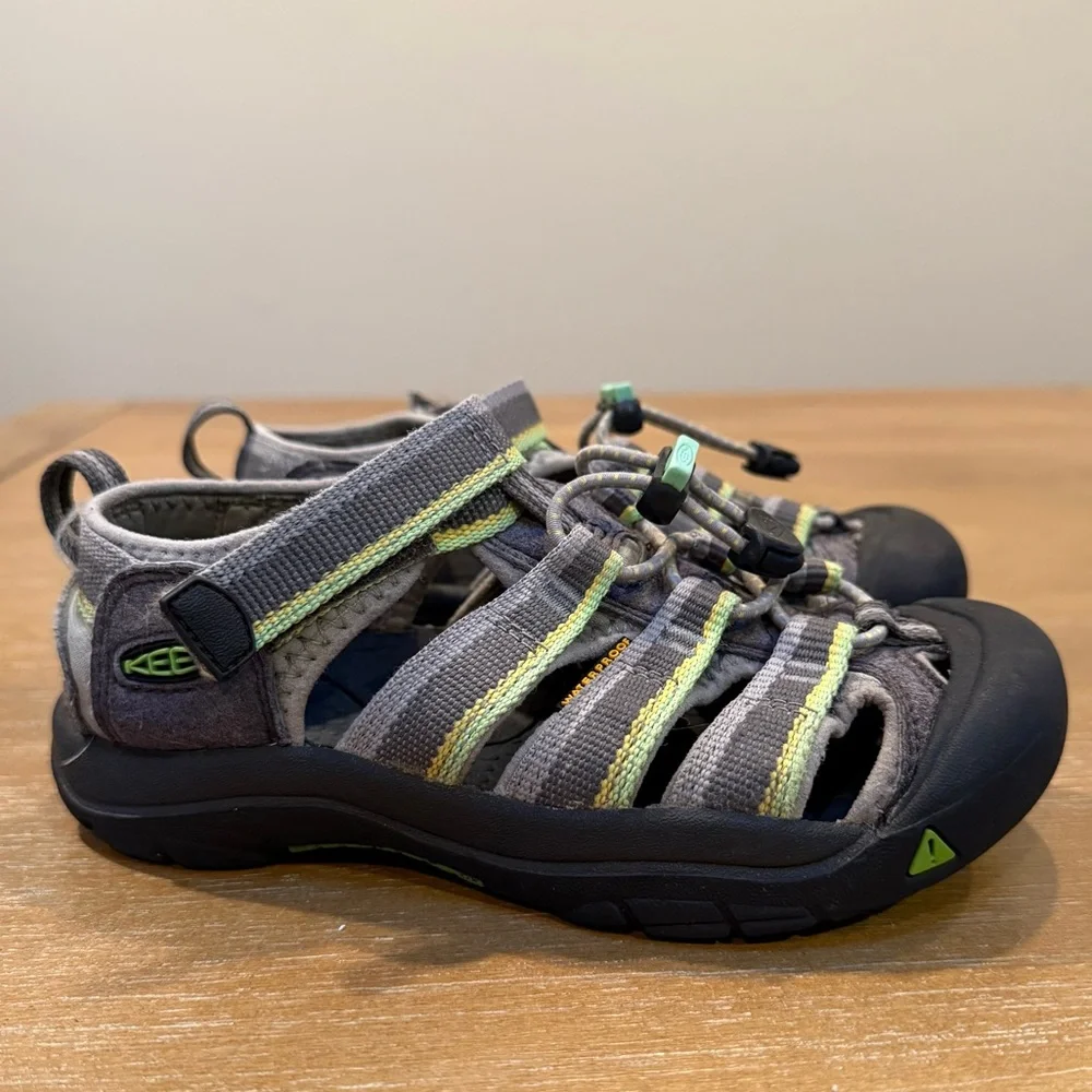 Keen Kid’s Newport H2 Water Hiking Sandal Racer Gray Washable Drawstring‎ Sz 1